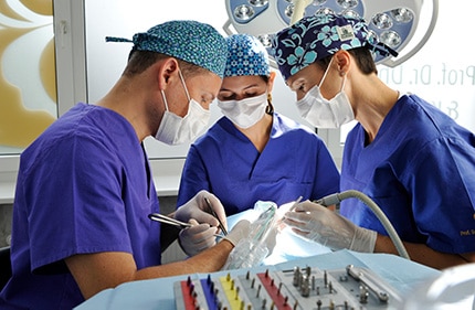 prof dhom implantologie team ludwigshafen 4 1